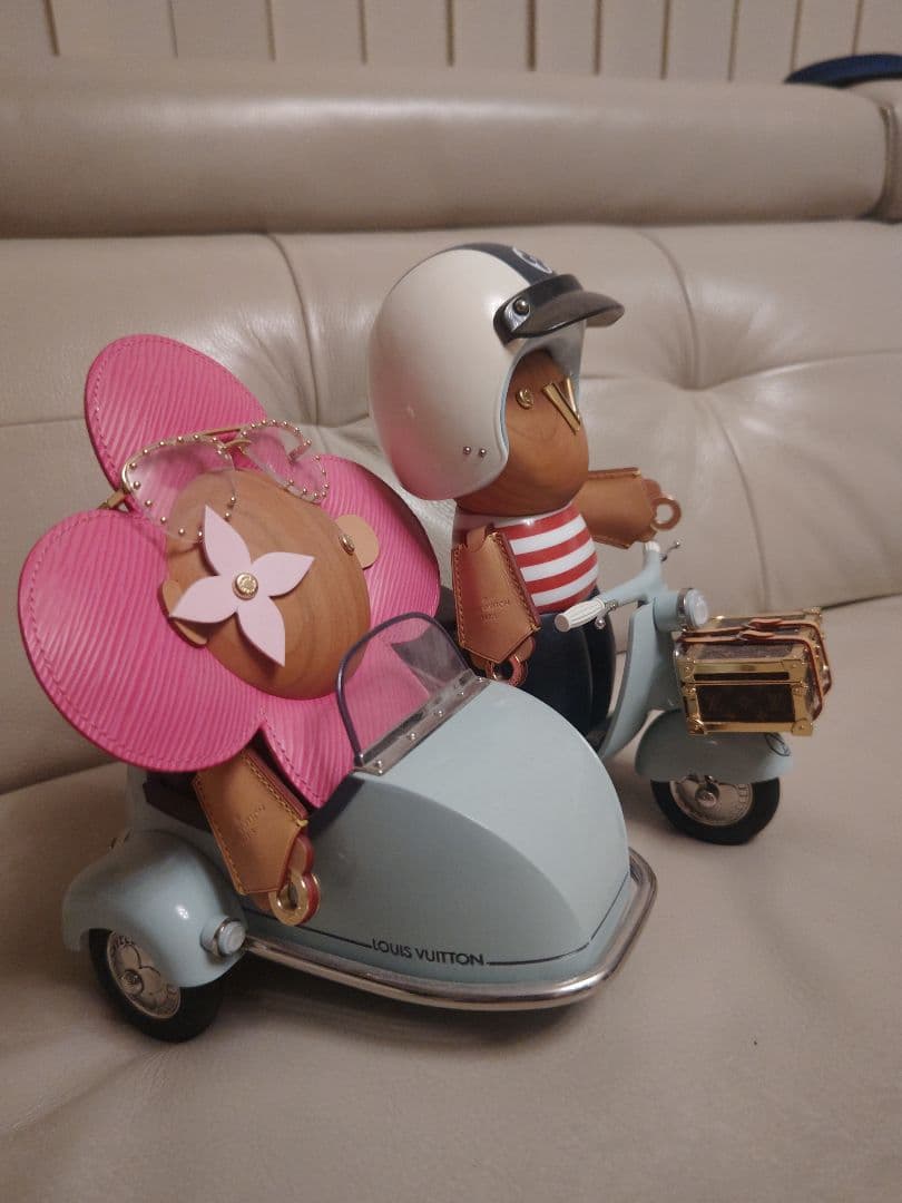 ルイ・ヴィトン ヴィヴィエンヌ　ガストン　サイドカー