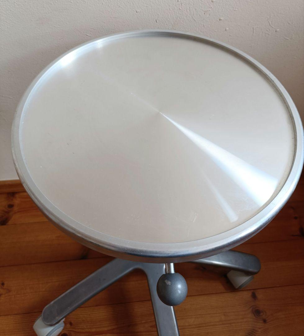 タカラベルモント　スツール　シルバー　椅子　Dスツール　回転イス　回転スツール