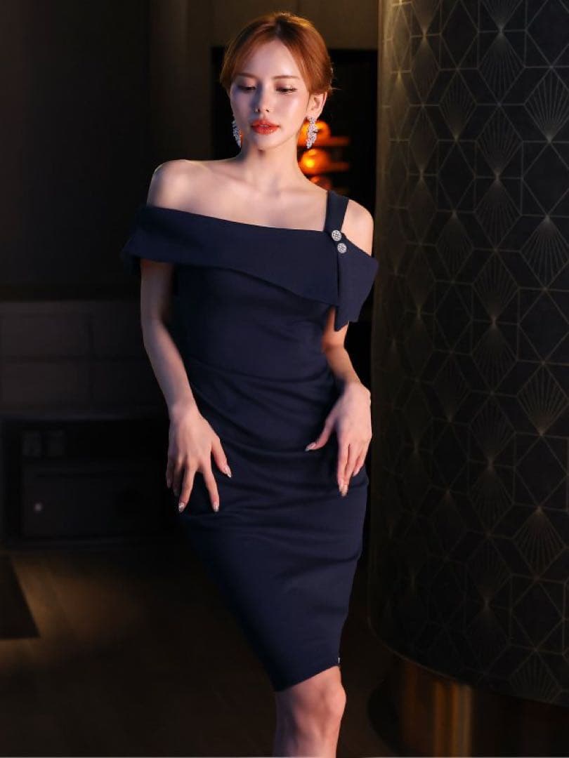 Veautt ヴュート 【XS】 オフショルダー　タイトドレス　ネイビー