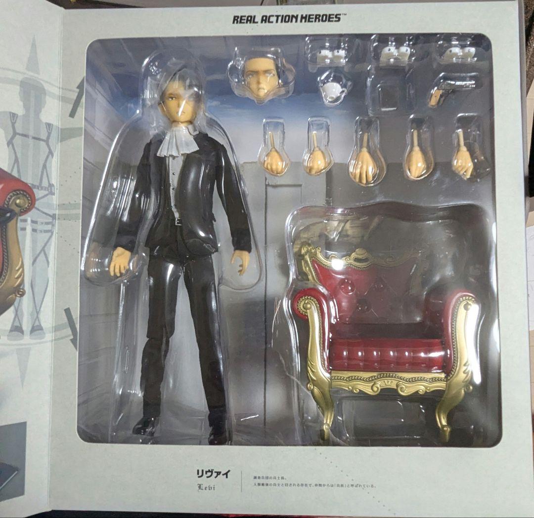 進撃の巨人 REAL ACTION HEROES リヴァイフィギュア 私服ver