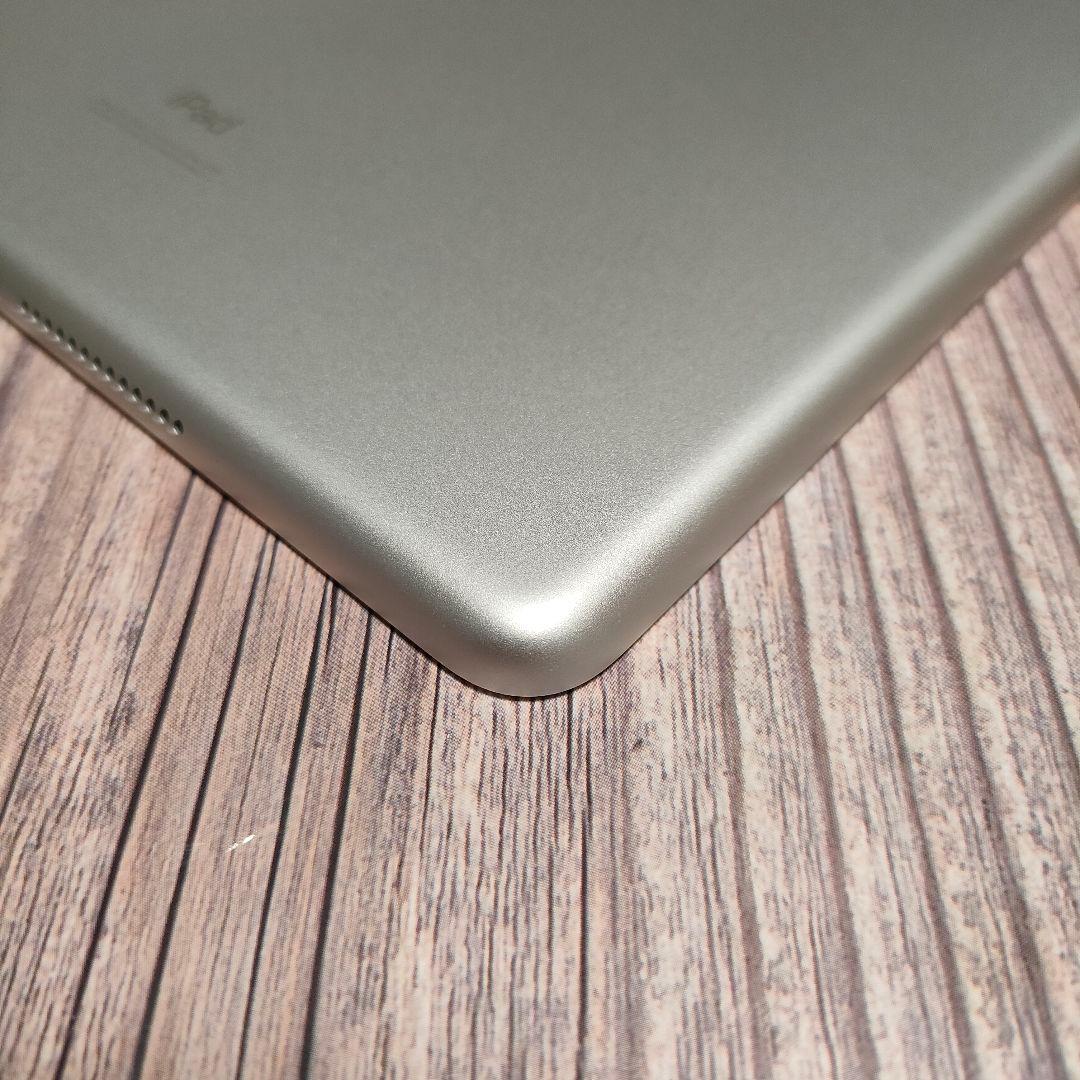 iPad 第7世代 32GB SIMフリー 美品