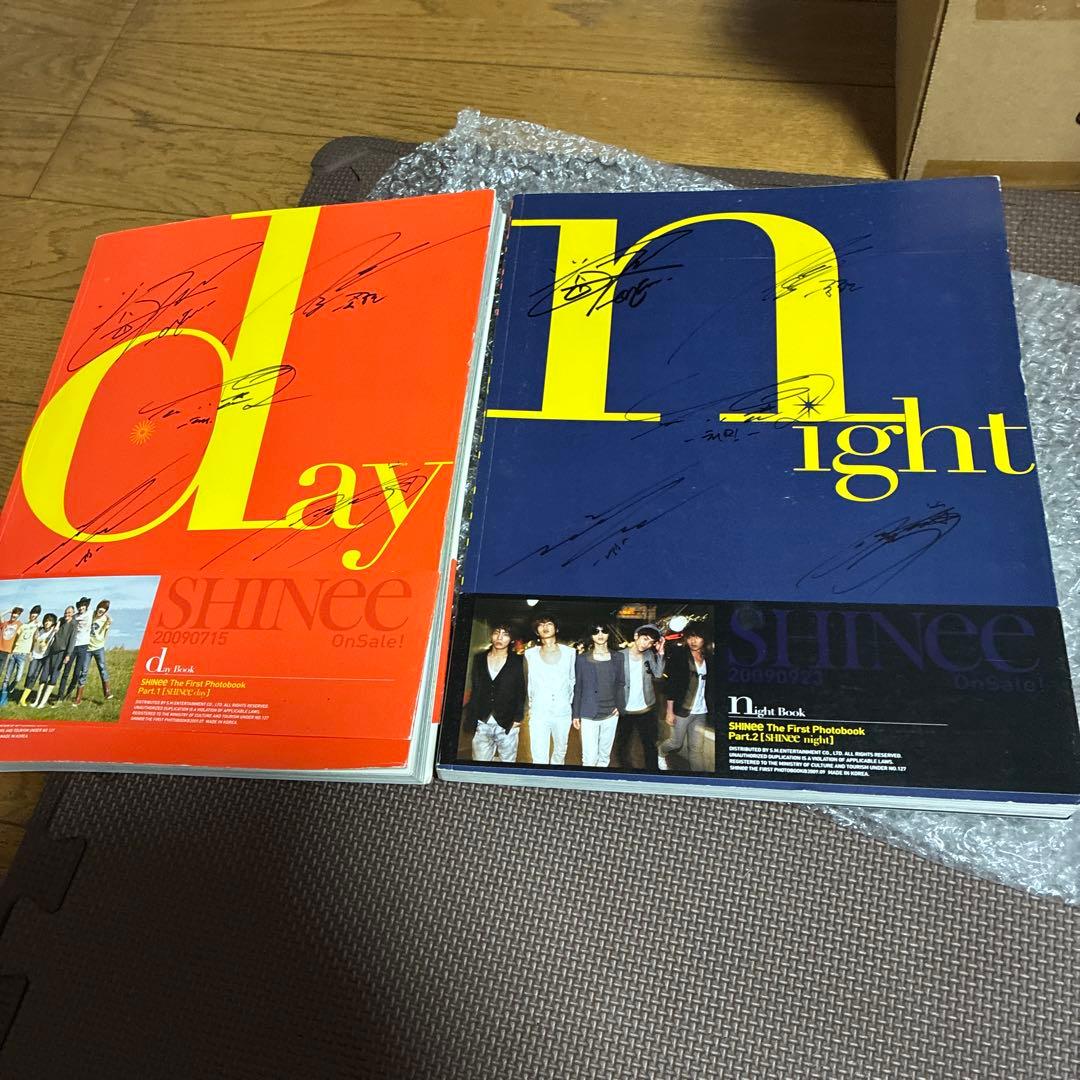 ‼️‼️超希少品5人全員直筆サイン入‼️‼️SHINee シャイニー写真集