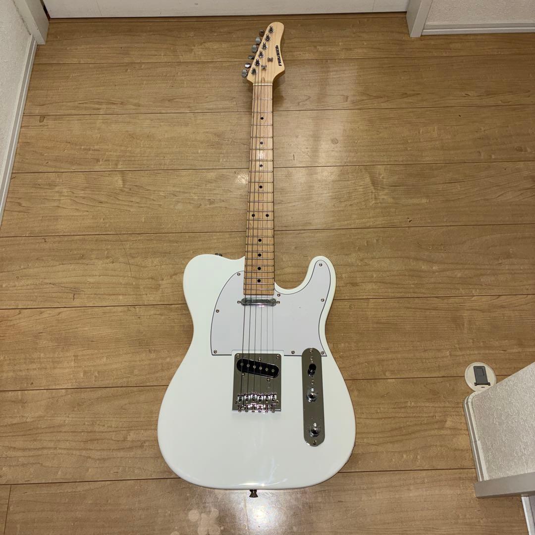 極美品！プレイテックのテレキャスタータイプエレキギターです　メイプル指板！