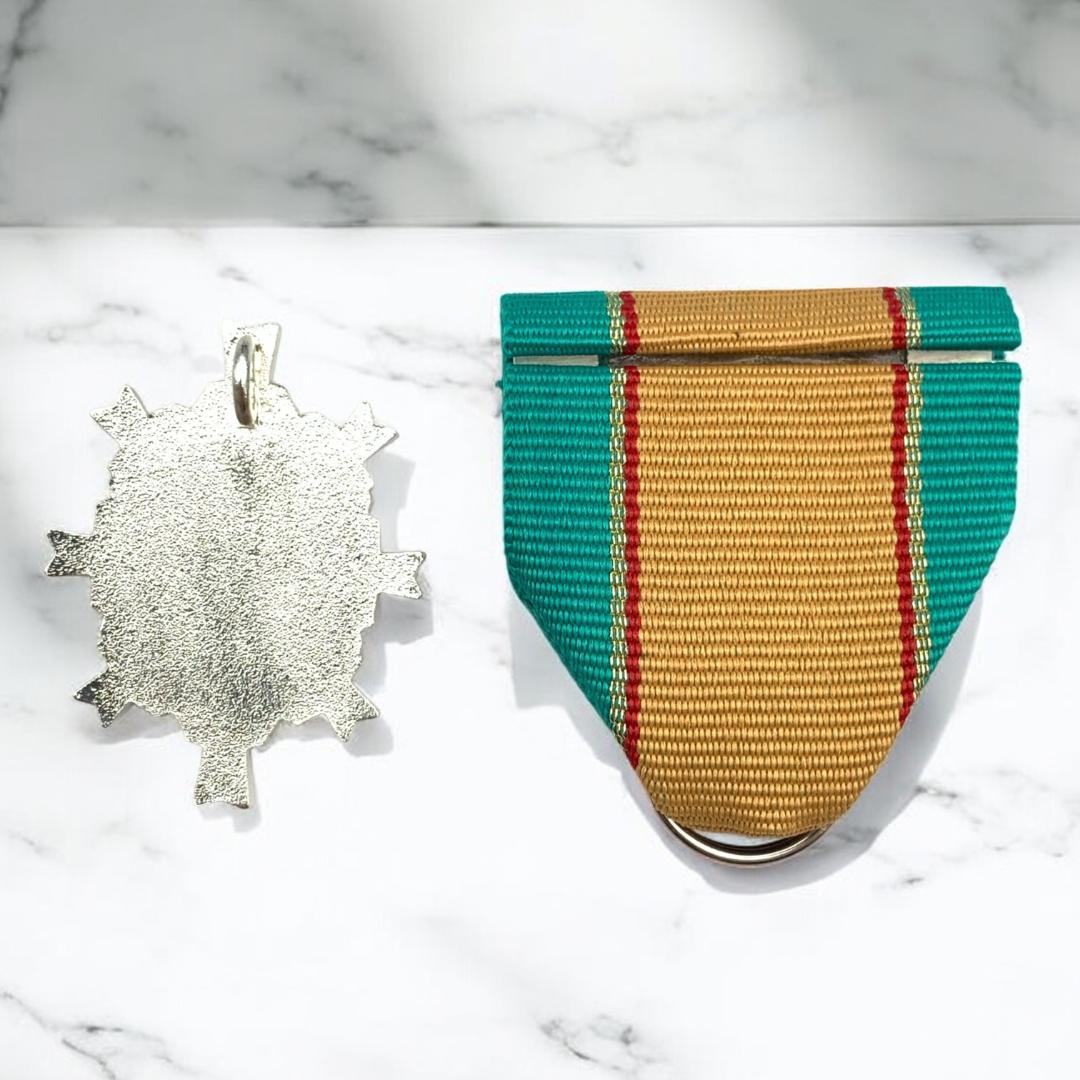 【美品】２個セット　防衛功労章　勲章　メダル　ミリタリー