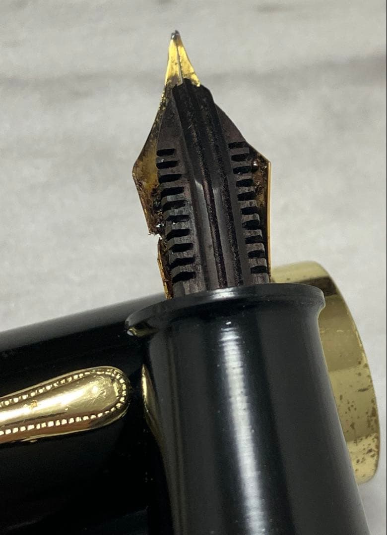 ジャンク★詳細不明★極太軸　万年筆　本体のみ