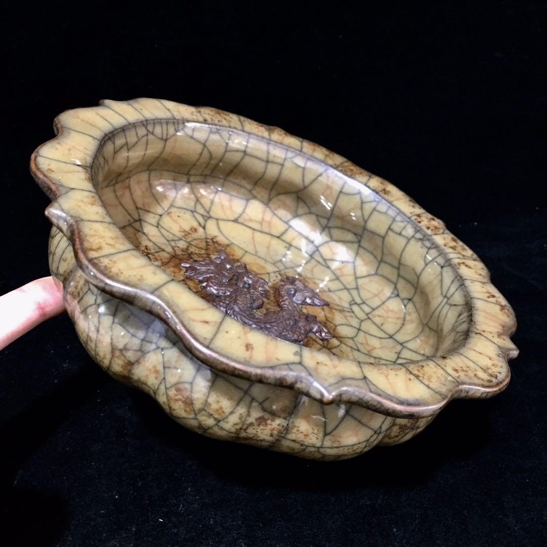 文房具　宋時代　龍文 哥窯青磁 陶器　冰裂纹 貫入