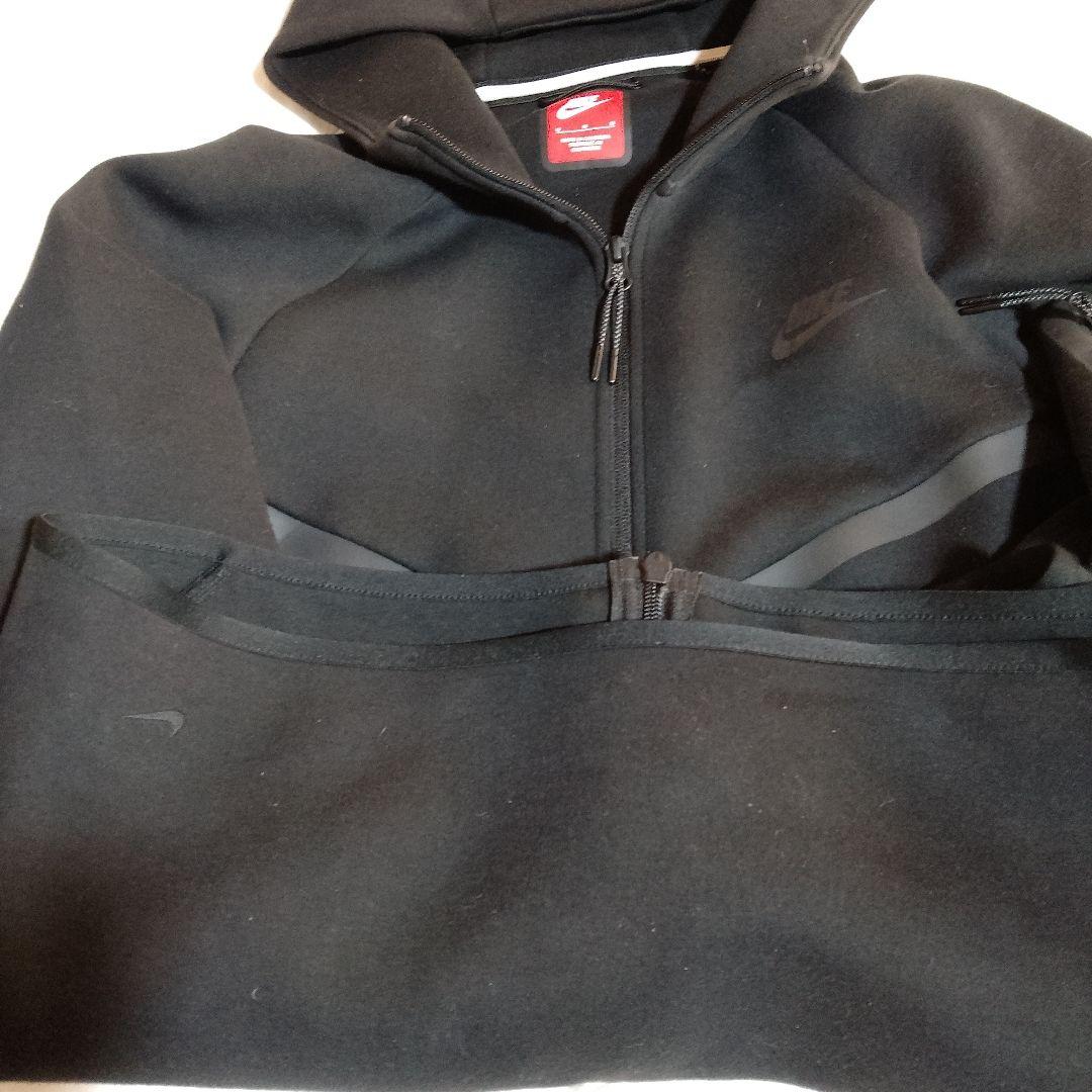 Nike テックフリースジップアップ