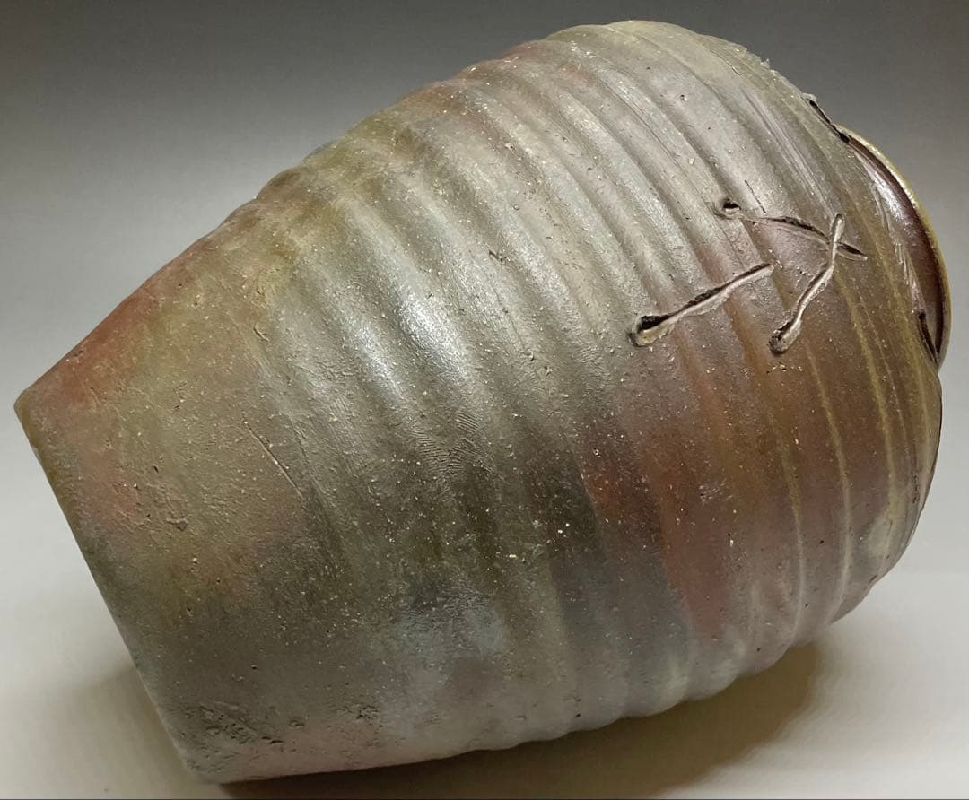 古備前　波状文壺　箱付　X593