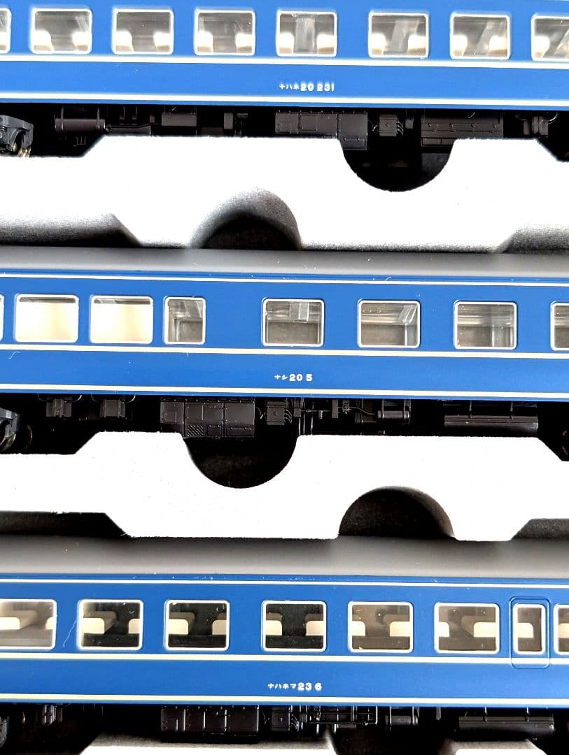 KATO　20系　寝台客車　7両基本セット　10-366 ブルートレイン