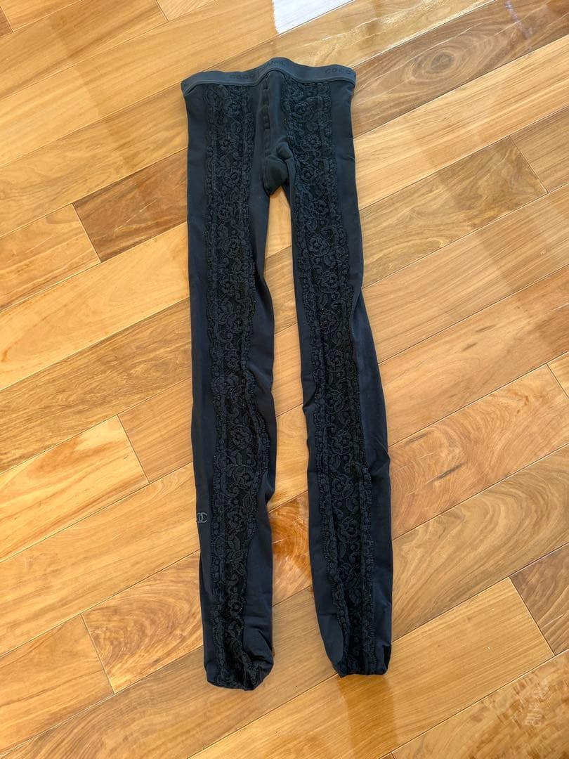 CHANELレースタイツ