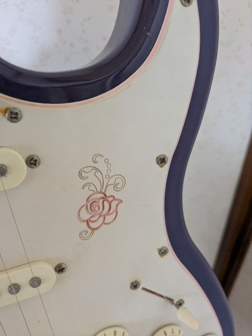 GYPSY ROSE 　ジプシーローズ　パープル エレキギター　ストラトタイプ