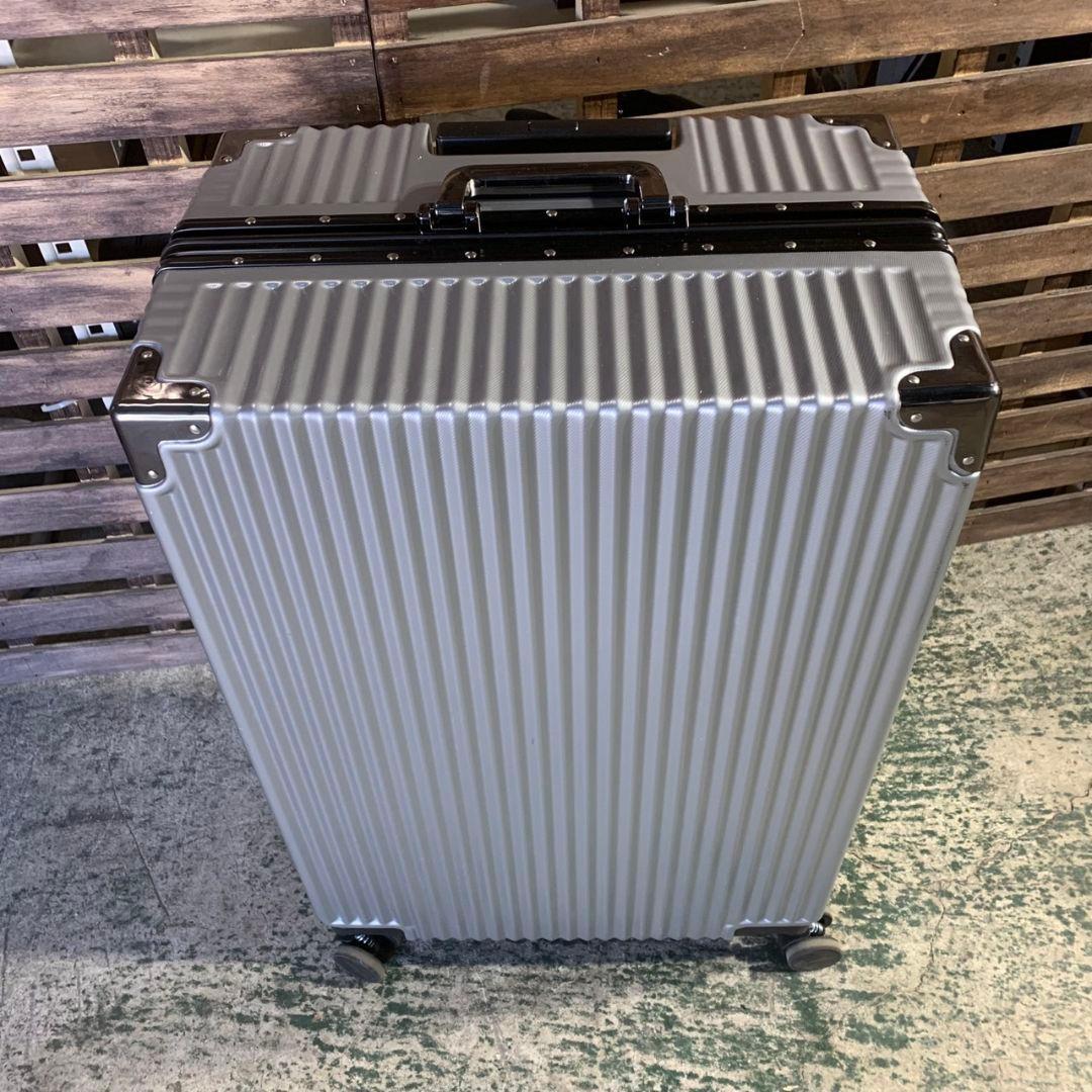 K829 スーツケース 大容量 キャスター ダイヤルロック付き