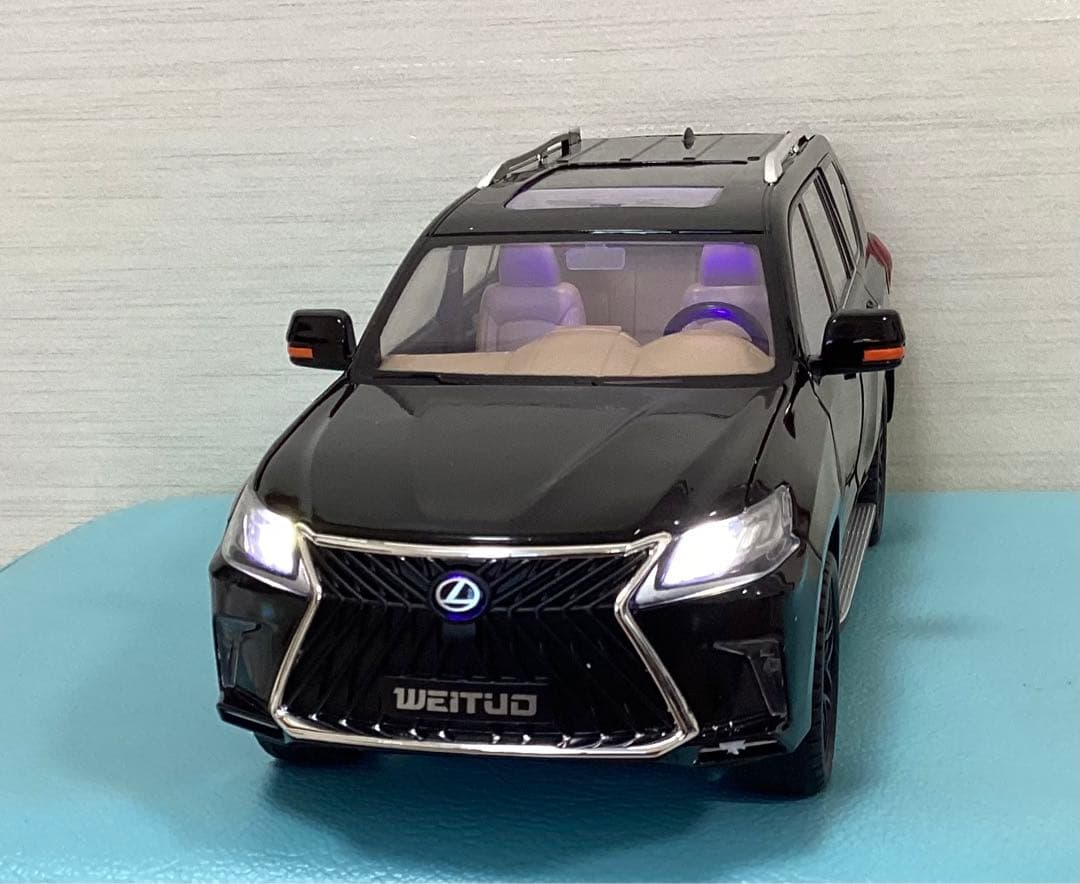レクサス LX570 ブラック LEXUS 1/18