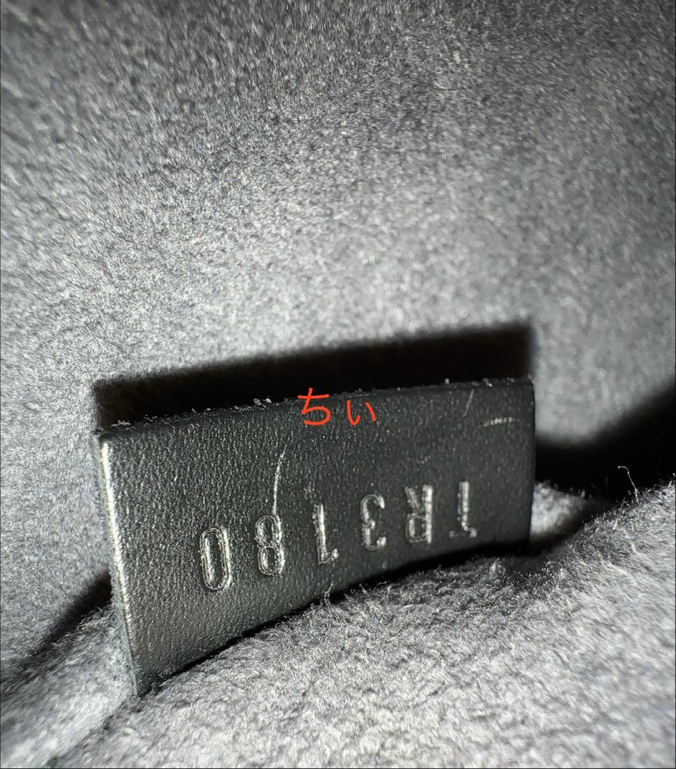 Louis Vuitton エピレザー ブラック ハンドバッグ