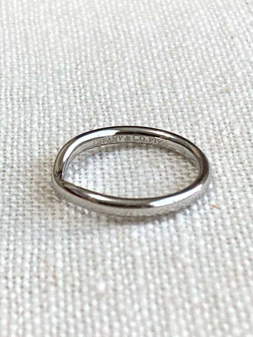 ティファニー　カーブドバンドリング　ペレッティ　1粒ダイヤPT950約7.5号