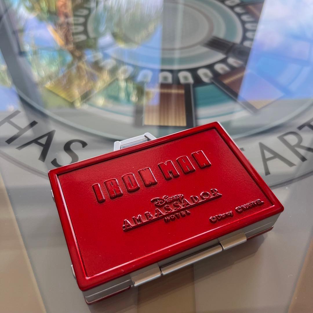 【新品未開封】アイアンマン マーク5 アタッシュケース型 カードケース 枕カバー