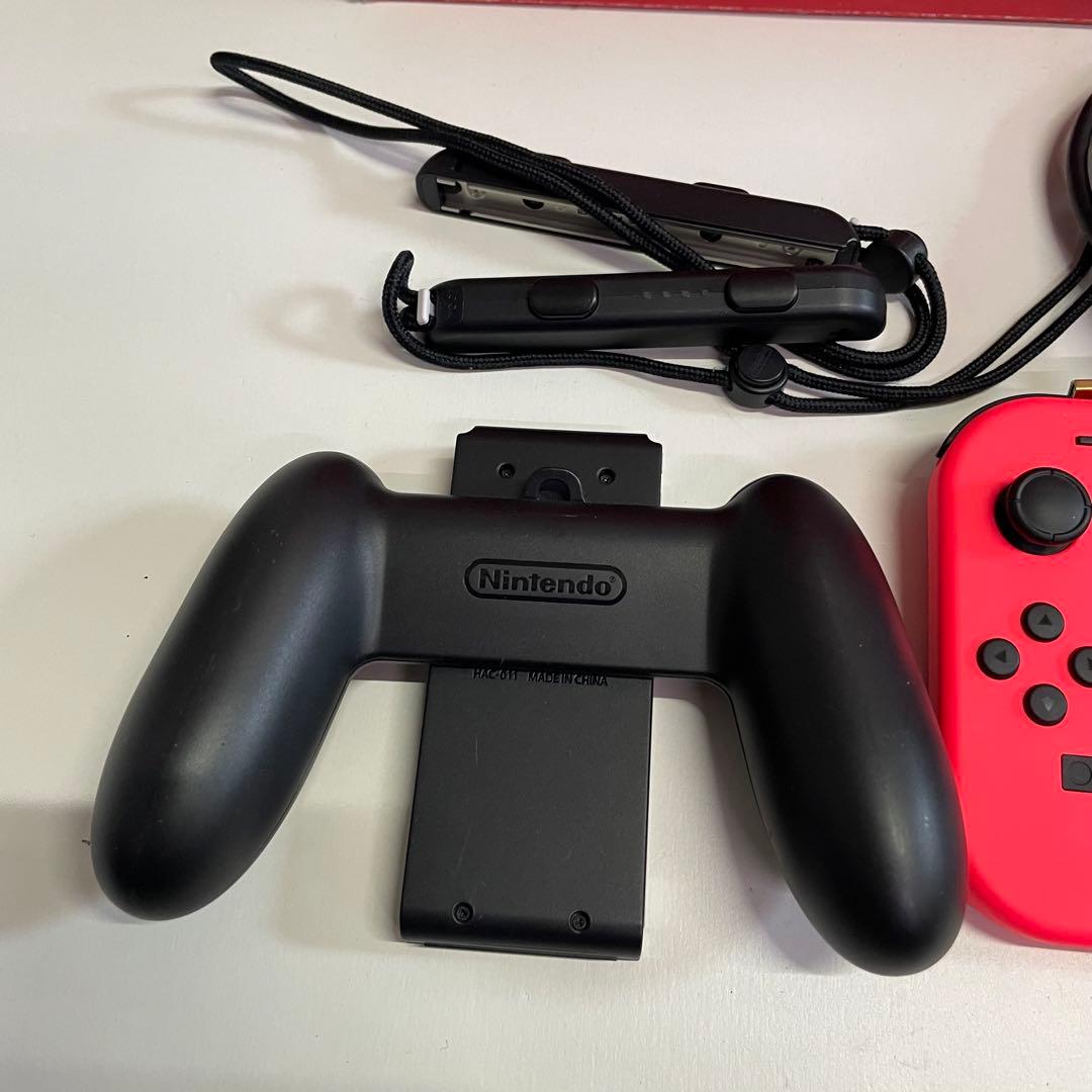 ニンテンドースイッチ　本体　箱HAC-001（-01）