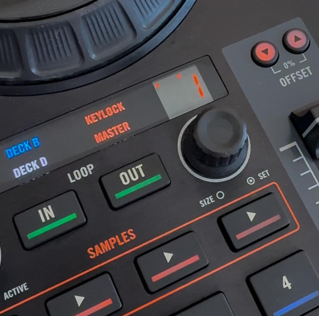 DJ機材 Native Instruments Traktor Kontrol S4 DJ