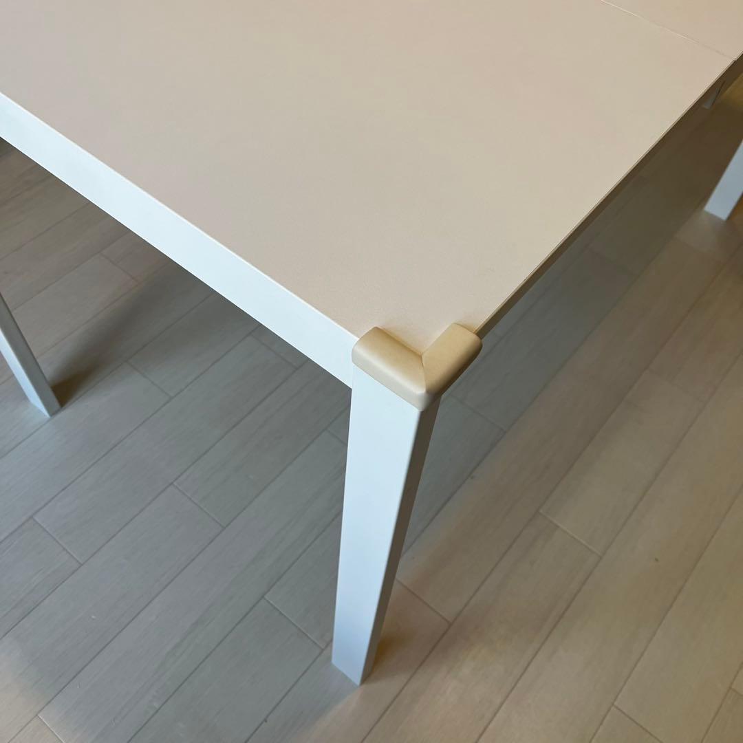 IKEA 伸縮可能ダイニングテーブル