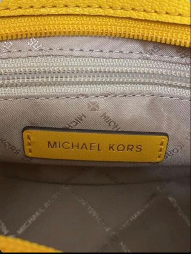 マイケルコース　バッグ　イエロー