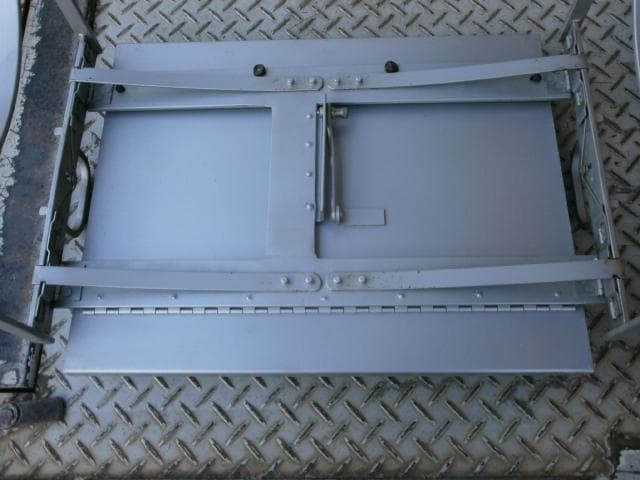 ナ*イ様 米軍 アルミ製 フォールディング テーブル MEDICAL TABLE