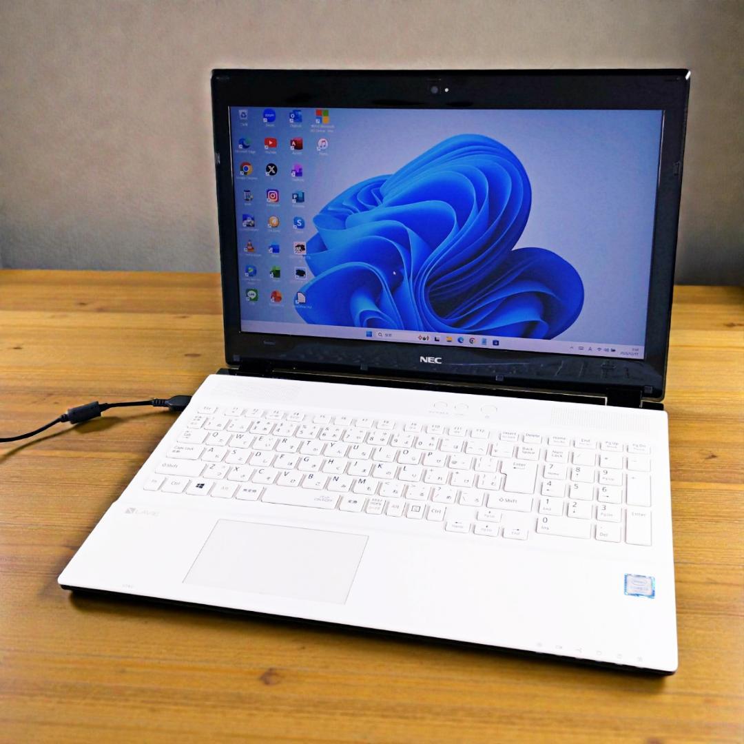 高性能i3☆メモリ16GB☆特大1TB Win11 ノートパソコン カメラ付き