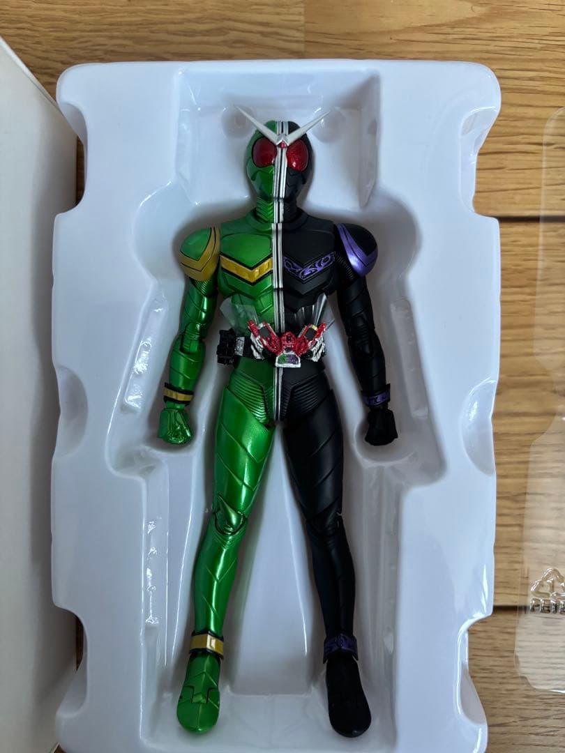 真骨彫製法　S.H.フィギュアーツ仮面ライダーW サイクロンジョーカー