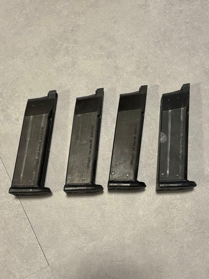 【引退品】マルゼンWalther P99 ガスガン 4マガジン付き