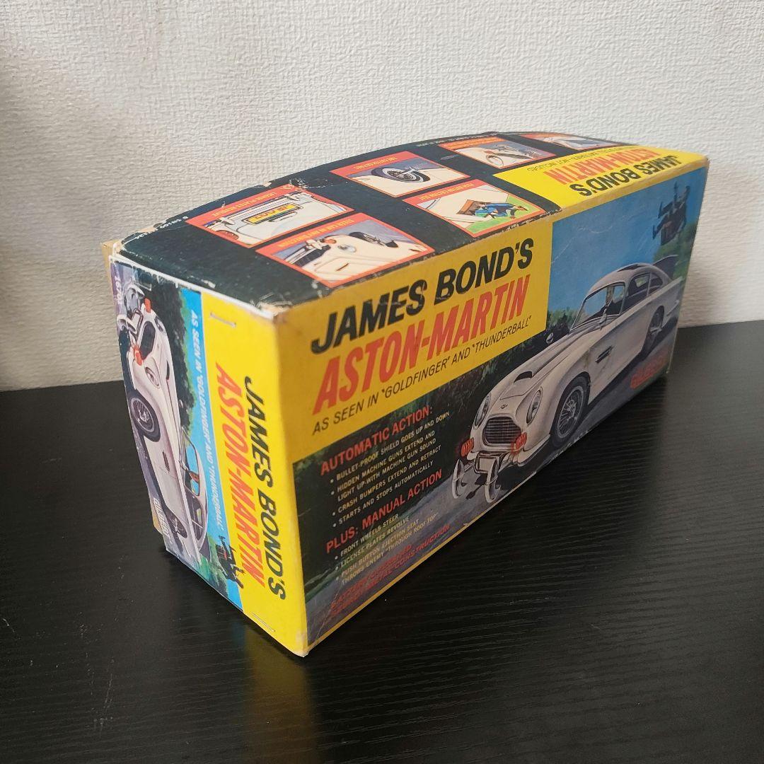 ギルバード　アストンマーチン　007　ジェームズ・ボンド