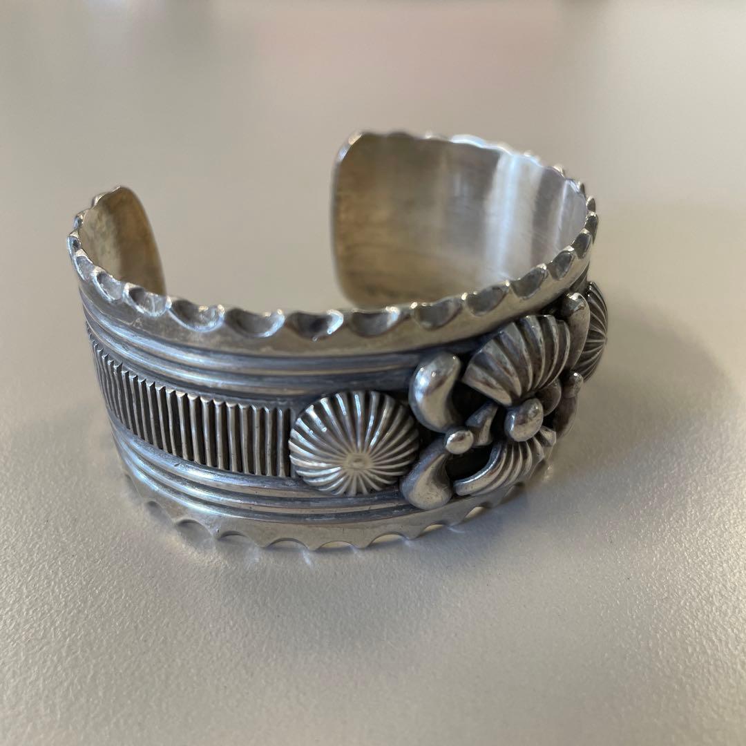 デルバートゴードン バングル インディアンジュエリー ブルースモーガン ナバホ族