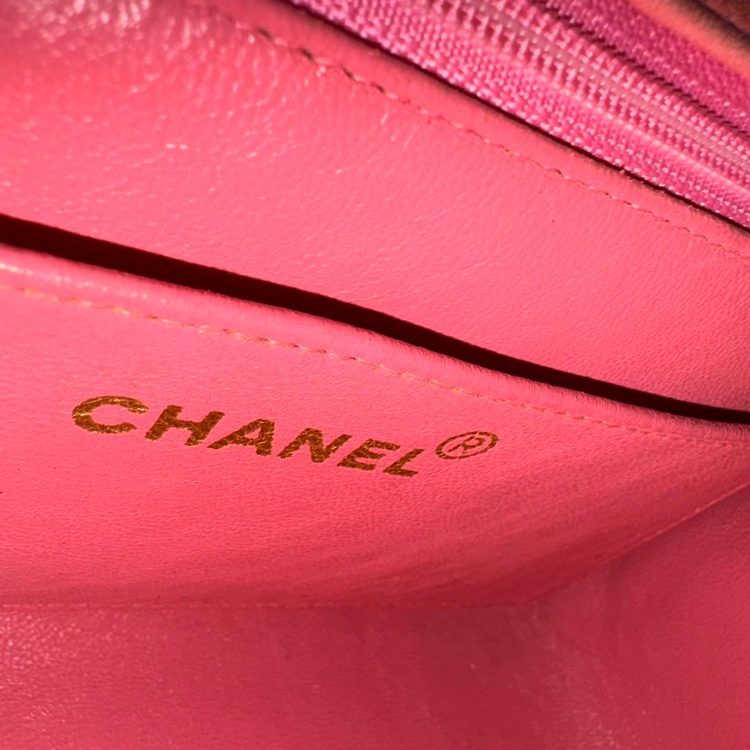 CHANEL マトラッセ チェーンショルダーバッグ