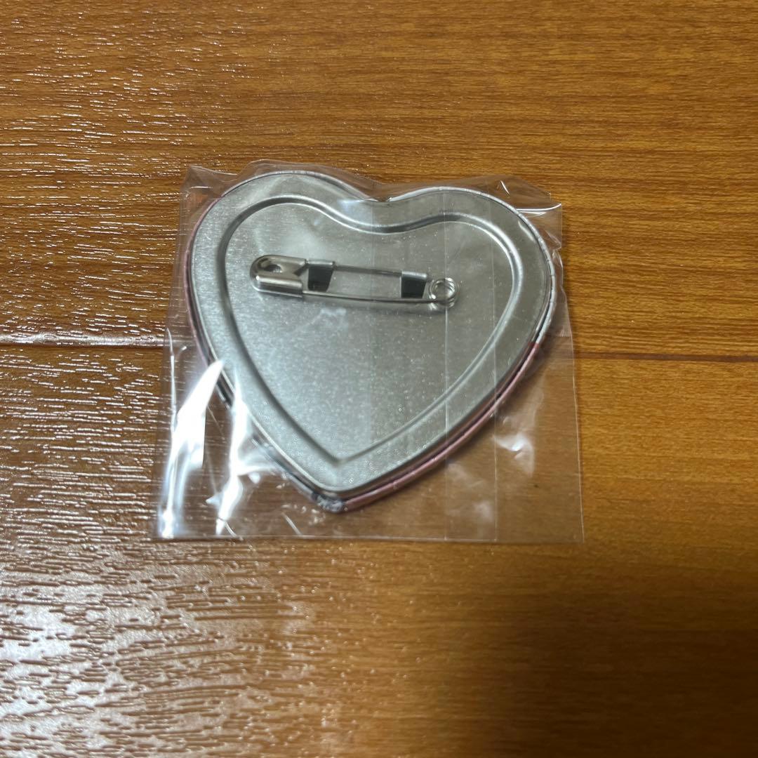 エヴァンゲリオン　綾波レイ　バレンタイン　ハート形缶バッチ