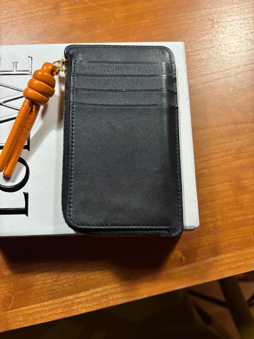 ロエベ　ケース　黒　美品