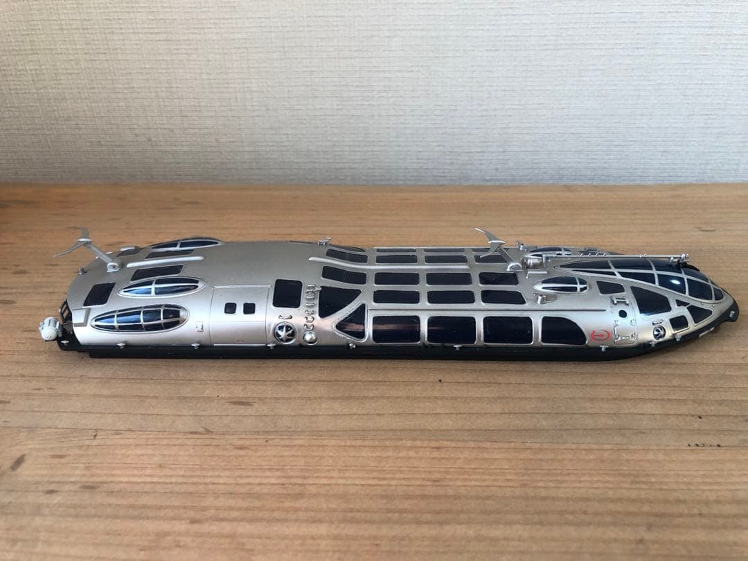 未来型水上バス　ヒミコ　プラモデル