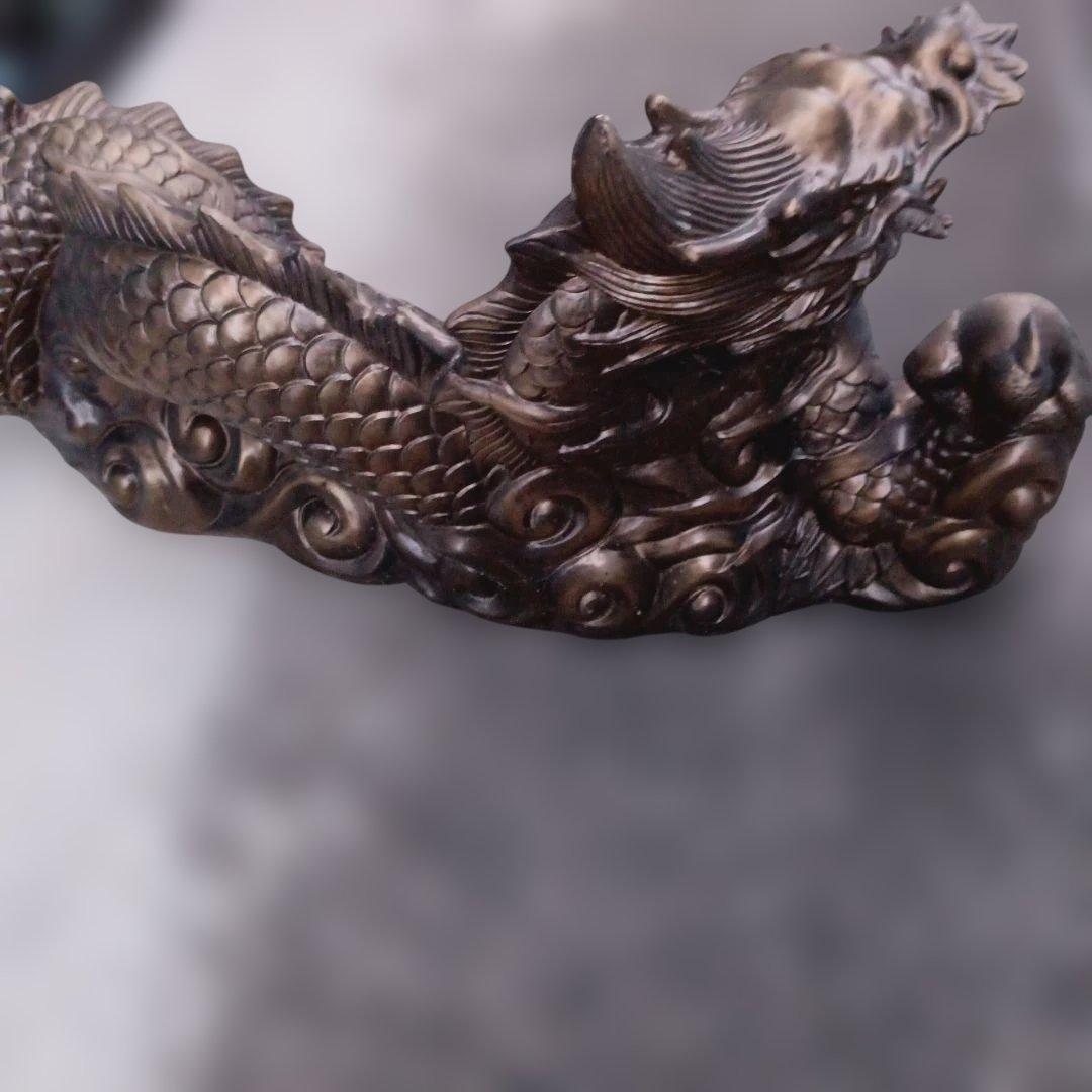 ブロンズ製ドラゴン彫刻