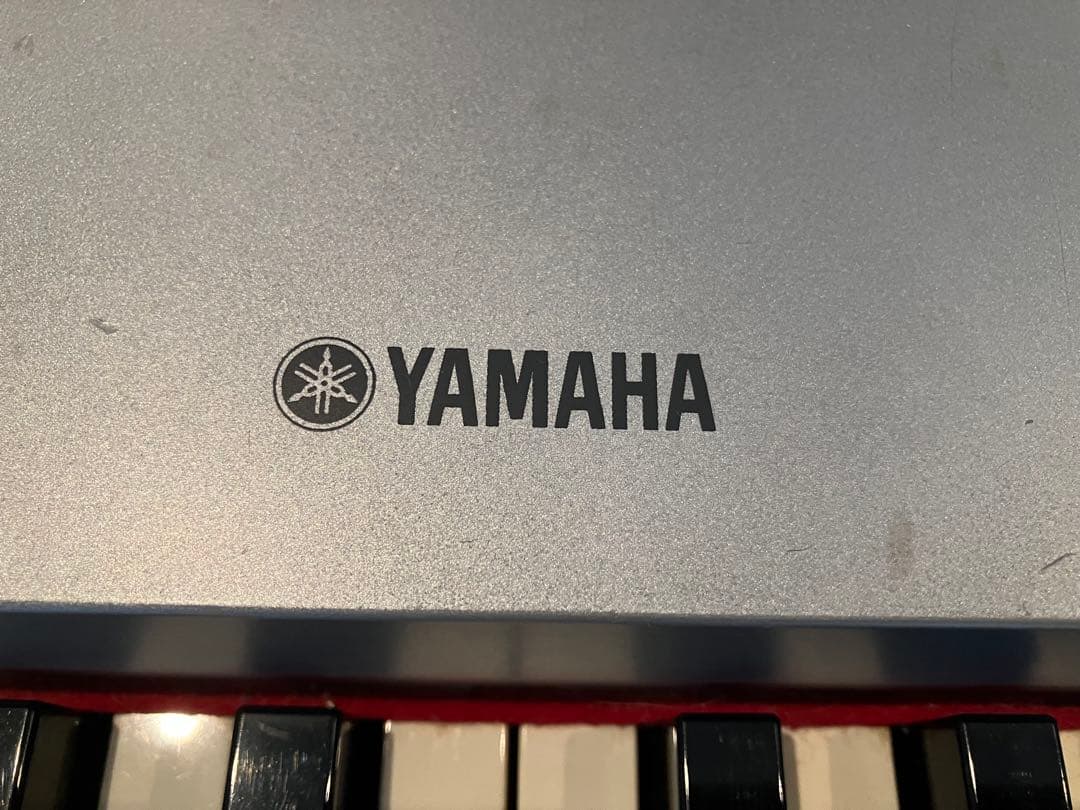 週末セール YAMAHA（ヤマハ） スタンド付き電子ピアノ 88鍵盤