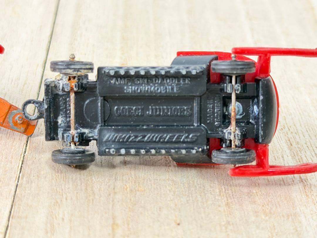 スノーモービル＆トレーラー 2506 ツインパック VNM 1/64