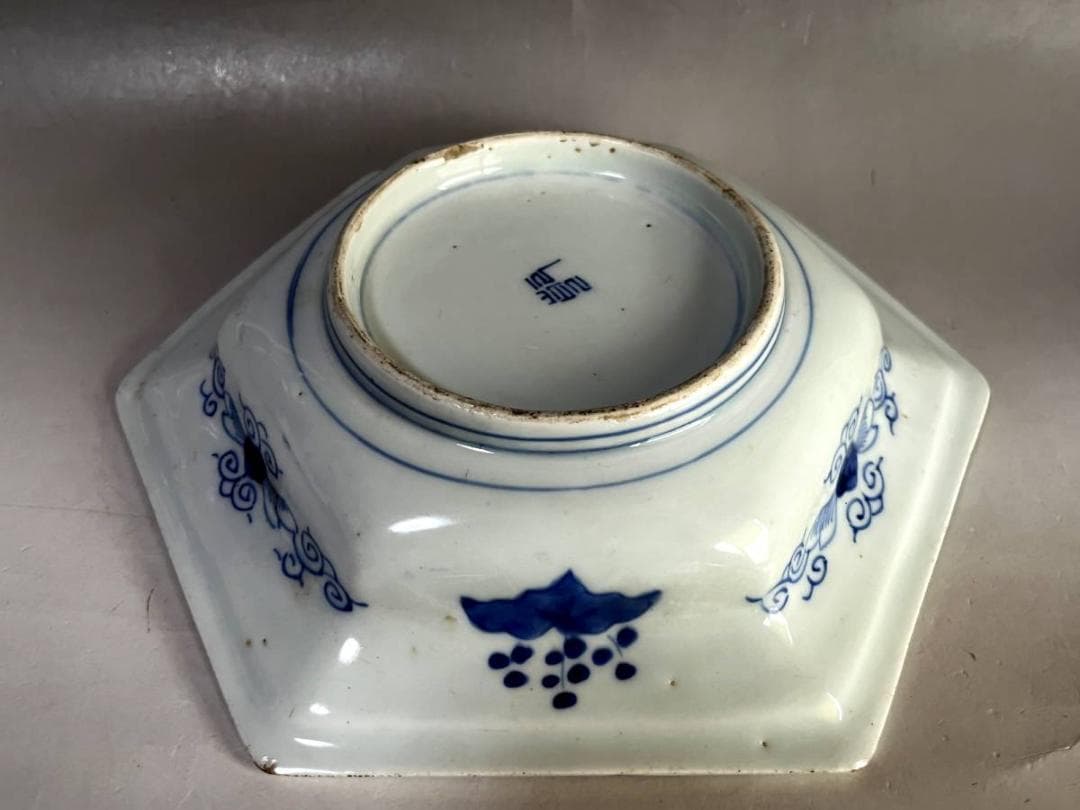 皿■染付花唐草文六角皿 松竹梅 (江戸期) 青華 凱 古伊万里 時代物 骨董品■