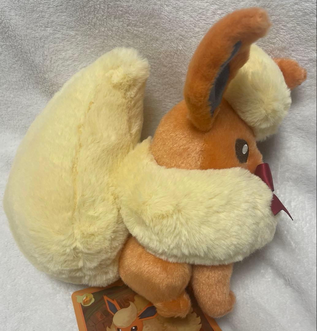 Eevee Collection ブースター　サンダース　ぬいぐるみ