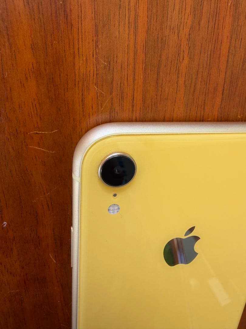 iPhone XR イエロー　SIMフリー 64GB 美品！