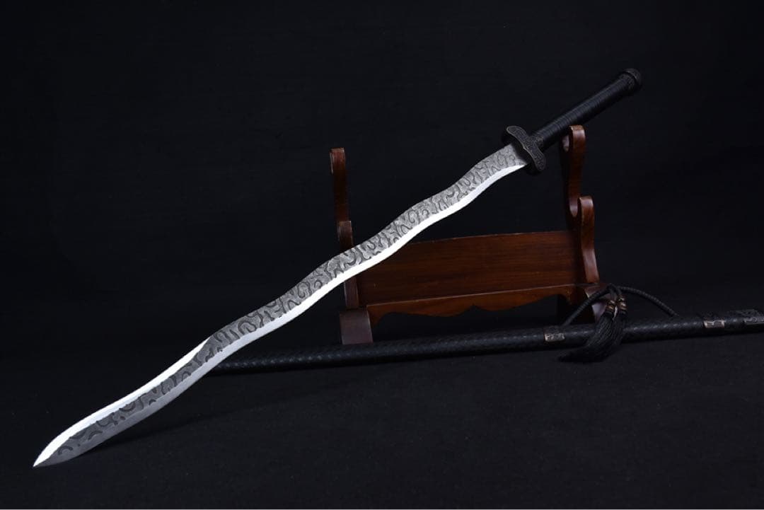 曲龍 模造刀 刀装具 日本刀 武具 鑑賞刀 居合刀 舞踊刀