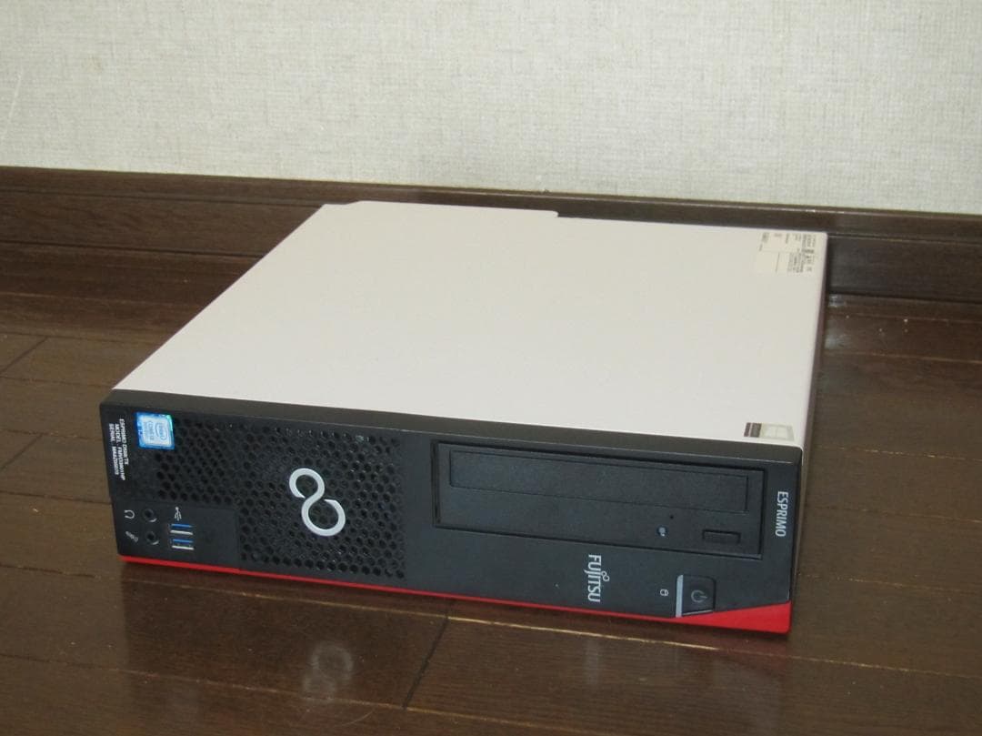Windowsデスクトップ FUJITSU ESPRIMO D558 i3-9100/8GB/SD256G