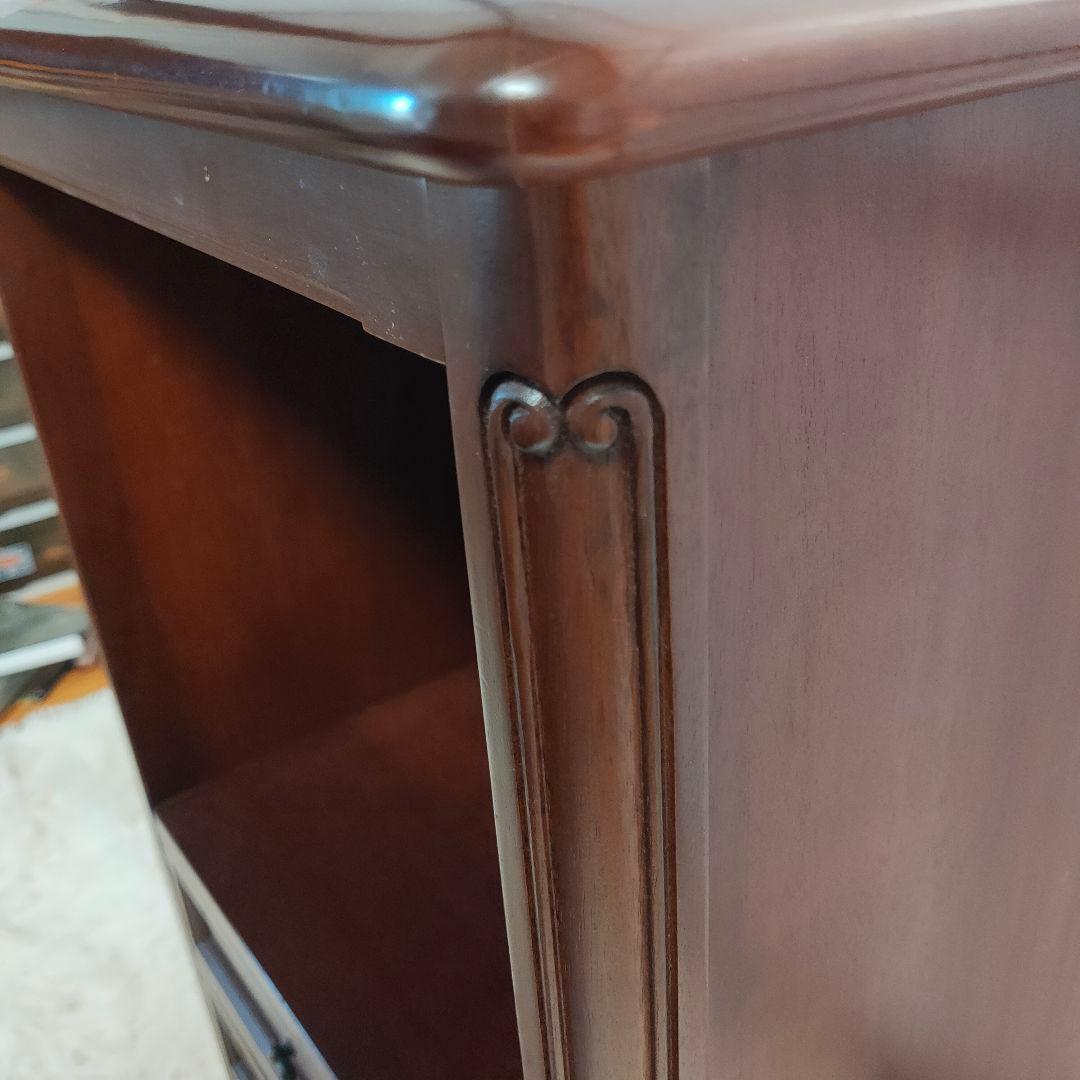 送料込み◎サイドチェスト　Sri　Tokai　東海家具　国産　猫足　アンティーク