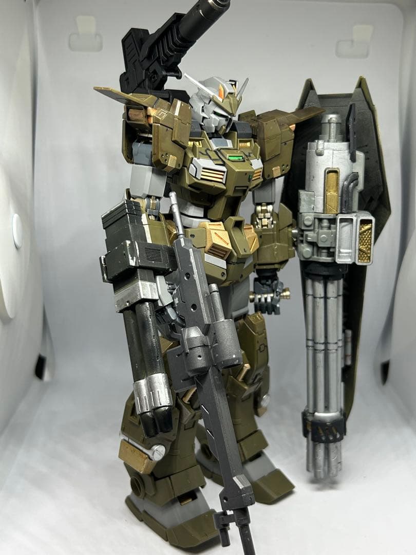 プラモデル　ガンプラ　模型　組立済　1/100 MG ストームブリンガー　完成品