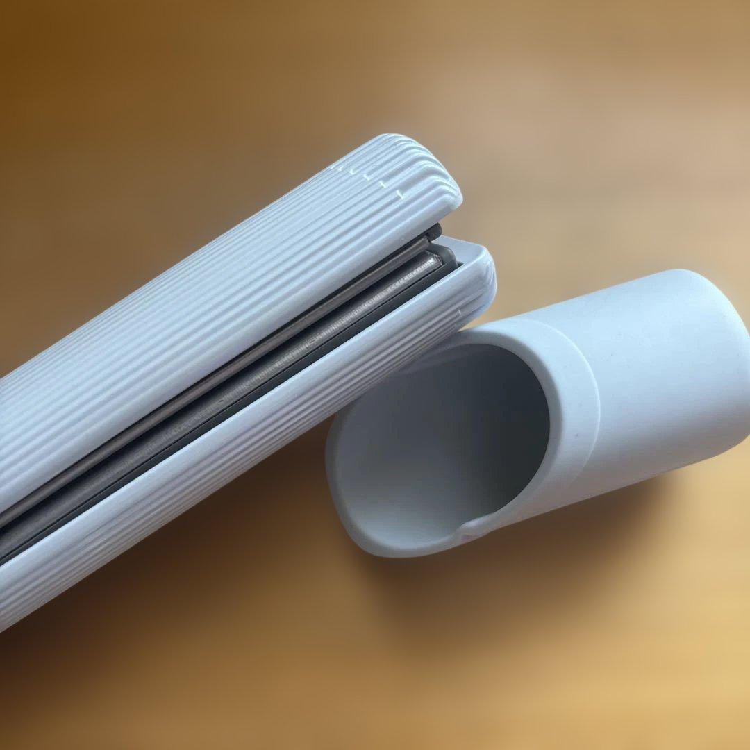 マ*ク様 ReFa リファ ストレートアイロン