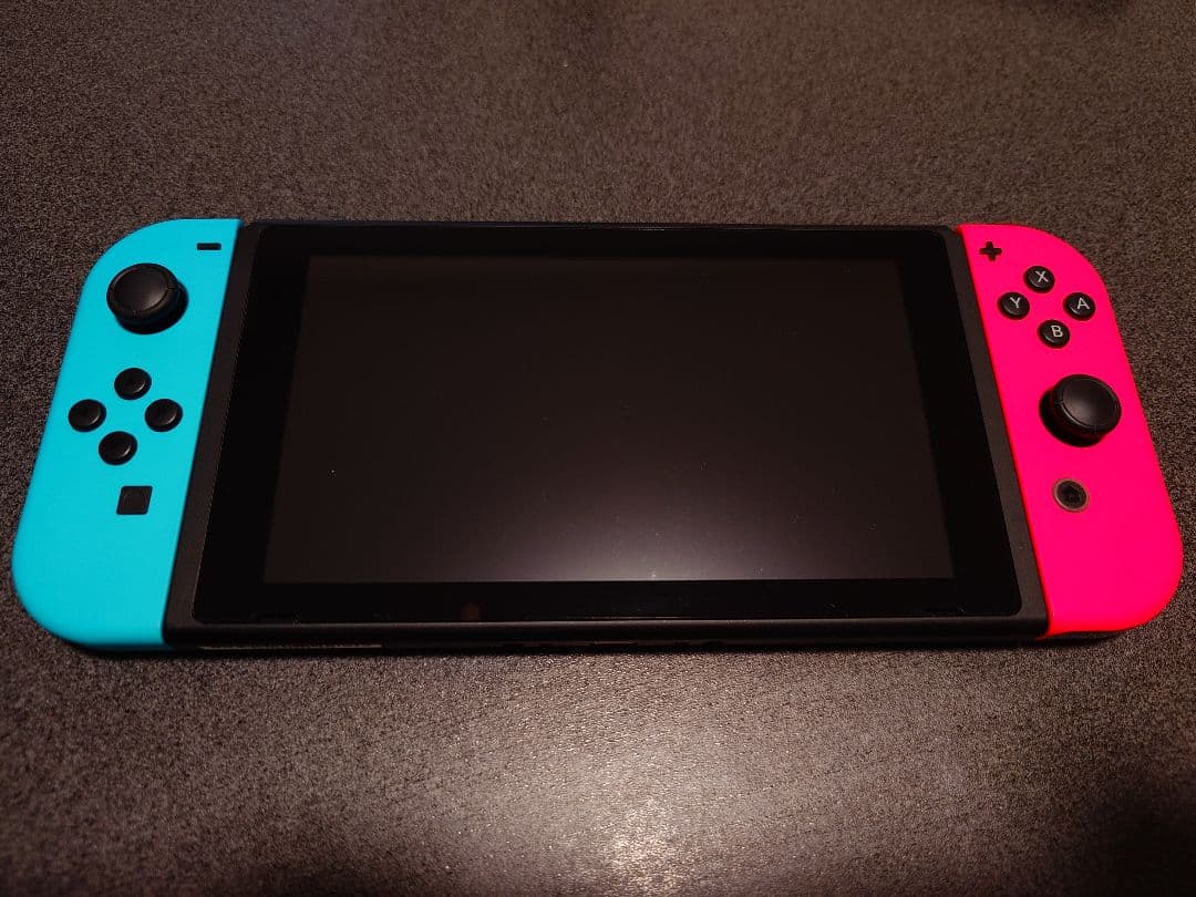 任天堂Switch本体、ケース付き