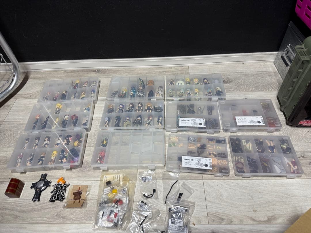 ガシャポンクエスト大量　引退品　最終値下げ