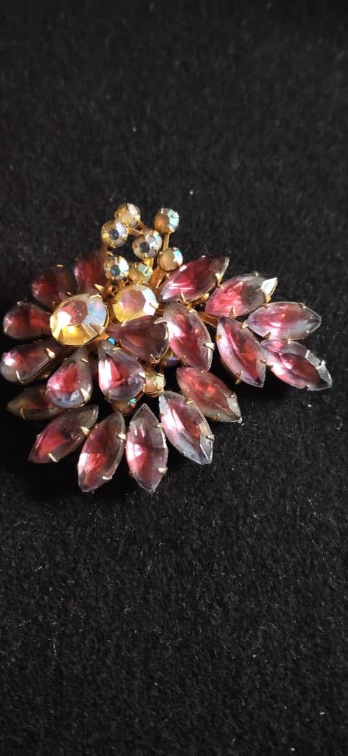 アンティーク　ミラクルガラスのブローチ