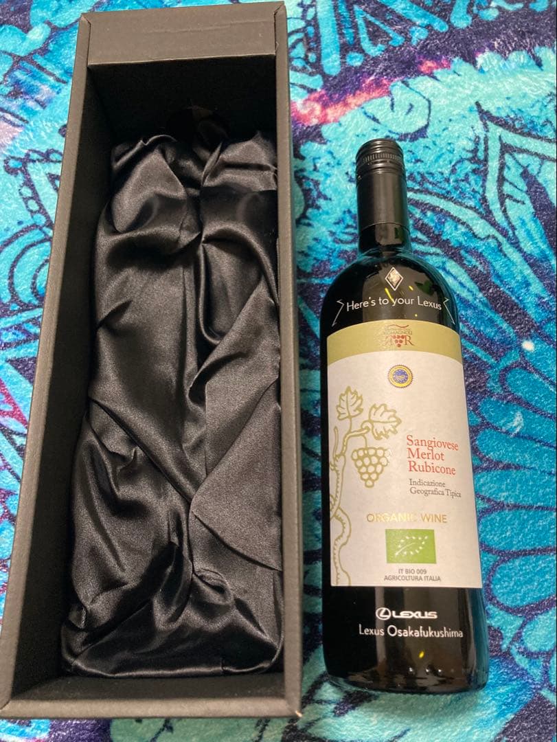 レクサスの車買った時にもらったレクサスのオーガニックワイン　イタリア製未開封