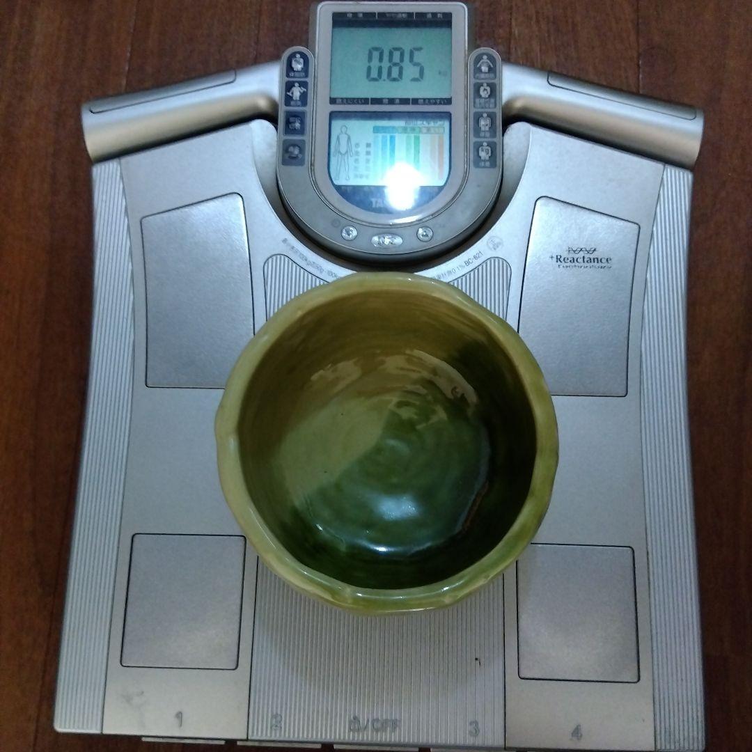 【レア 一点物】茶碗 蜻蛉 緑色 陶器製 抹茶碗 観賞用茶碗 トンボ 850g